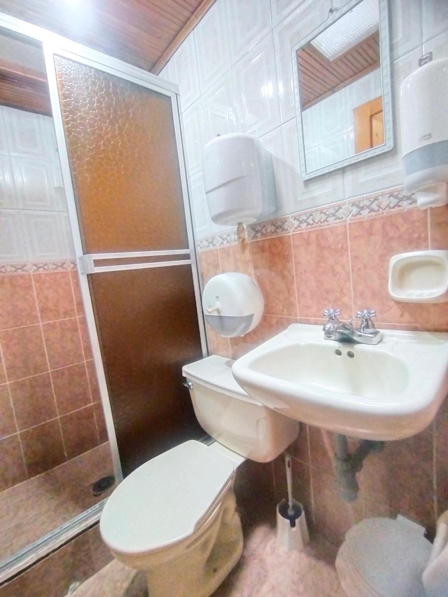 Familiar Privado 101 Con Bano Cocina Tv Wifi Sala * Salento